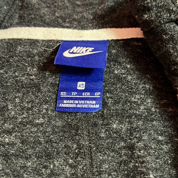 nike hooded grey sweatshirt/jacket - Picture 5 of 9